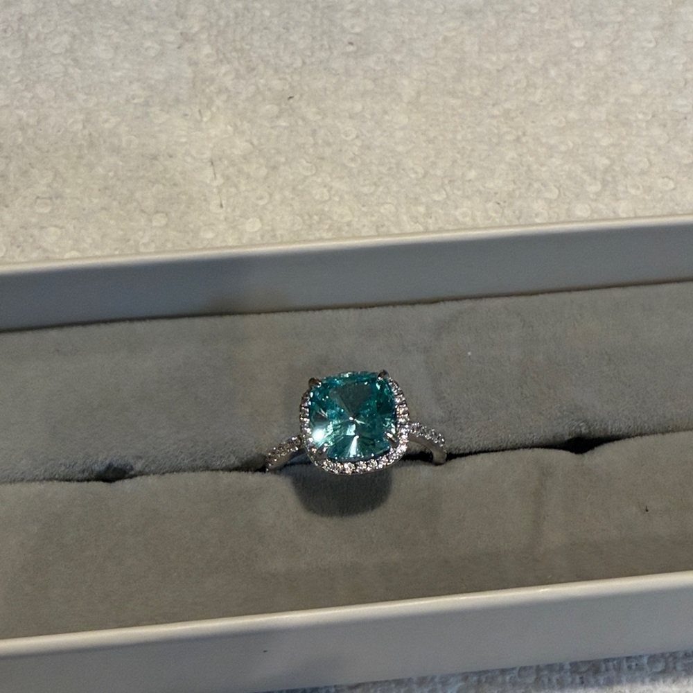 Elegant Silver and Blue Gemstone Ring size 9